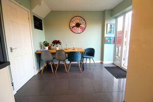 Kitchen/Diner- click for photo gallery